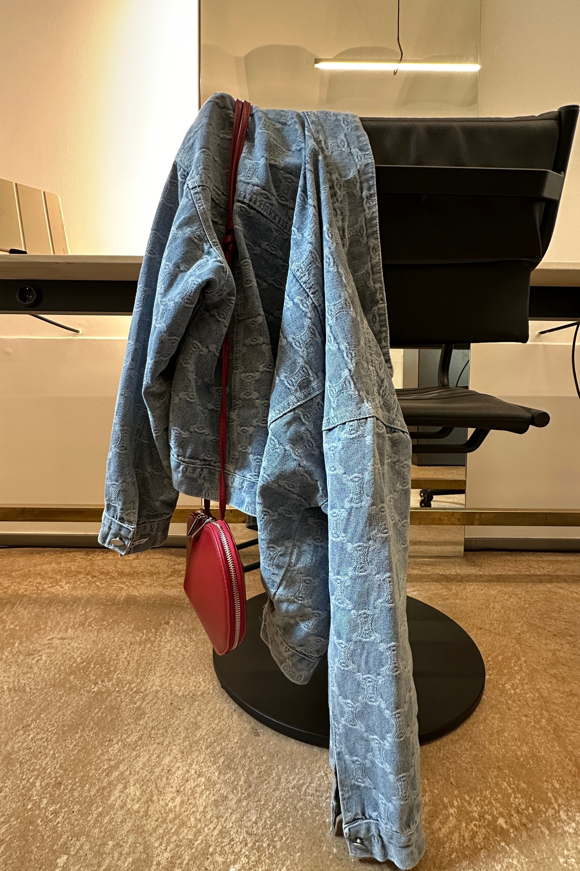 CISSI - Stylische Denim-Jacke für Damen – Herbst/Winter 2024